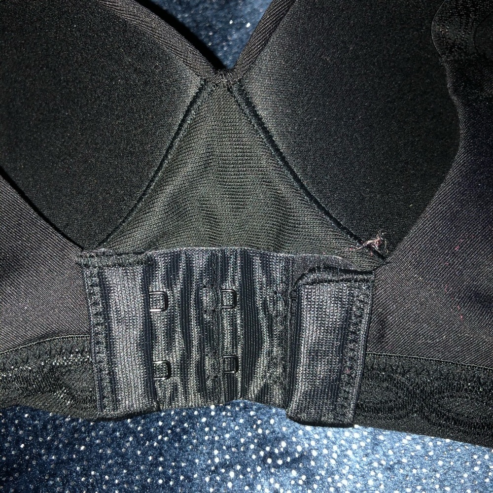 Warner Black Bra 34B - Picture 4 of 7